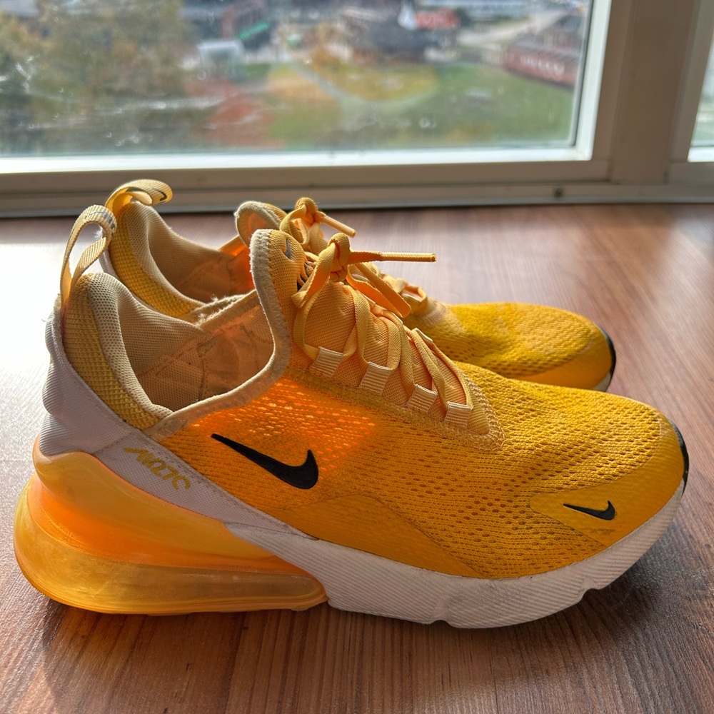 Nike Yellow Black Air Max 270 Athletic Shoes
